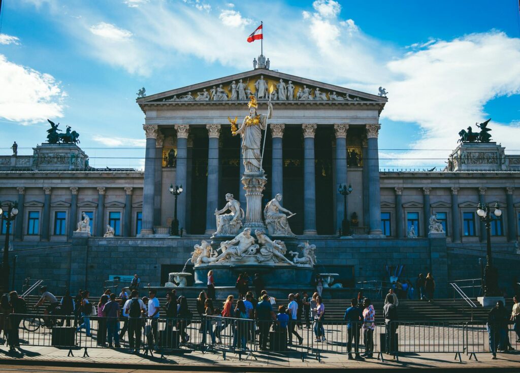 Betriebsstätte in Österreich: österreichisches Parlament / Permanent Establishment in Austria: austrian parliament